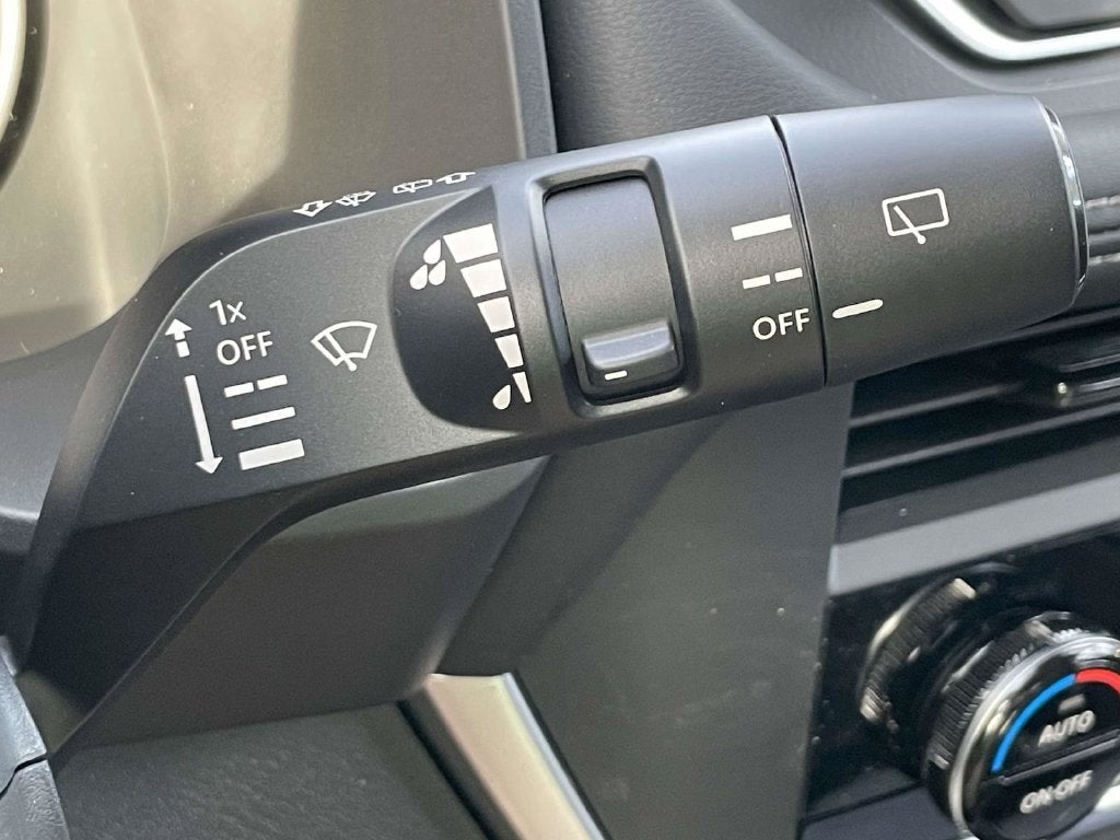 2027 Nissan Rogue SV