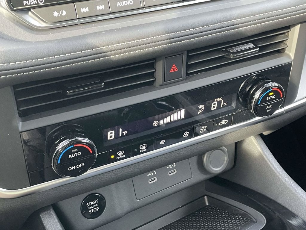 2027 Nissan Rogue SV