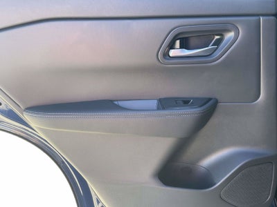 2027 Nissan Rogue SV