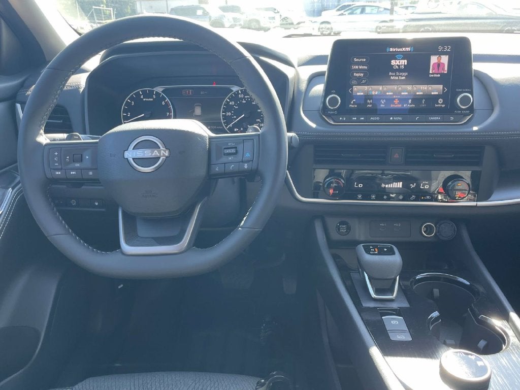 2027 Nissan Rogue SV
