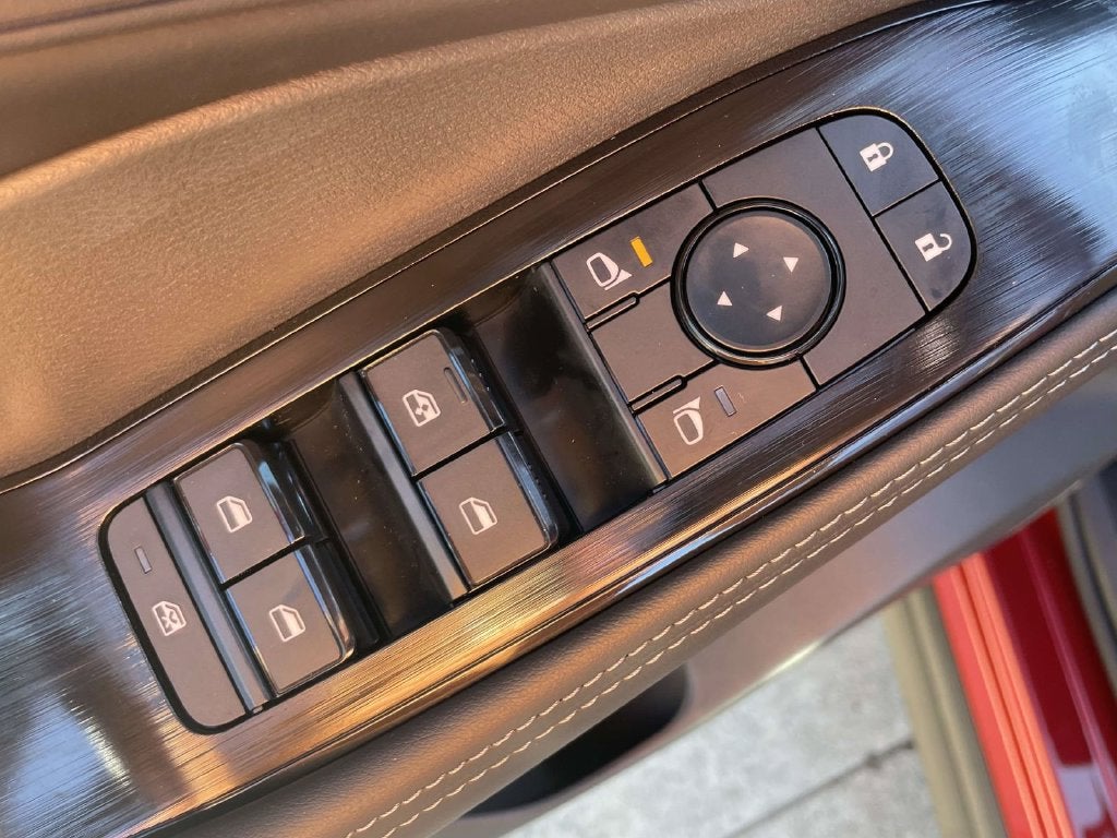 2027 Nissan Rogue SV