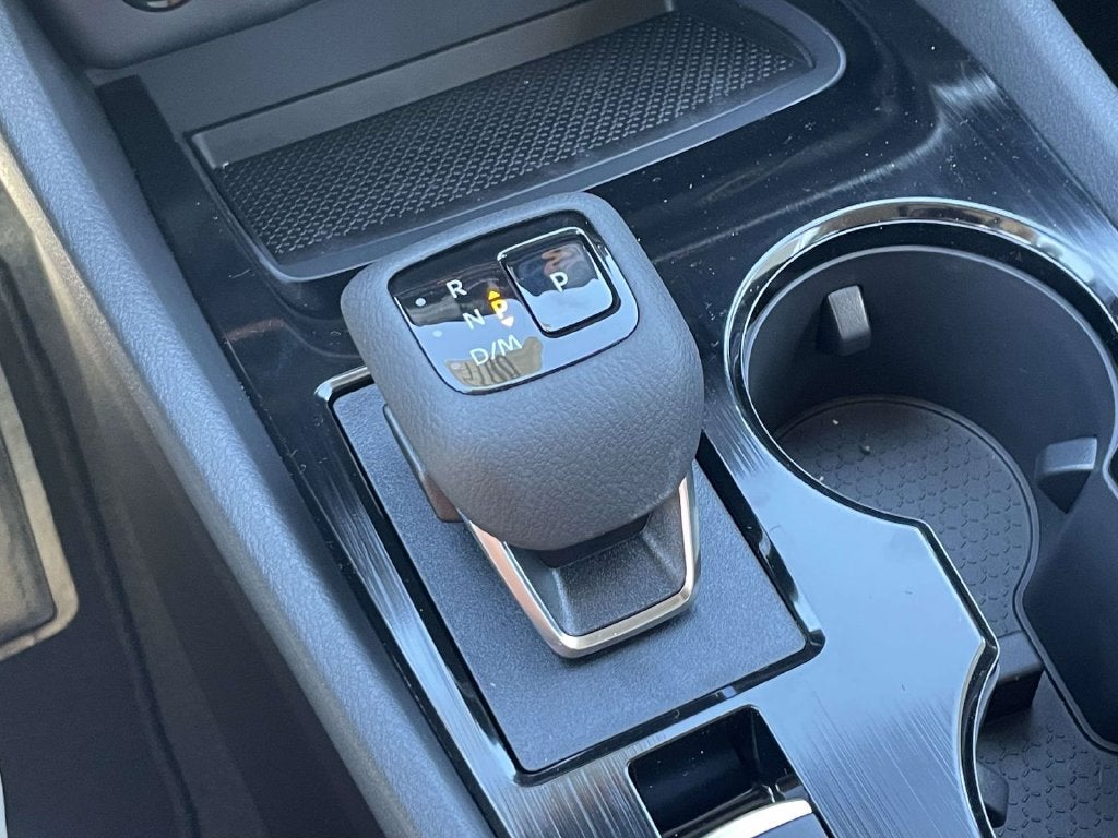 2027 Nissan Rogue SV