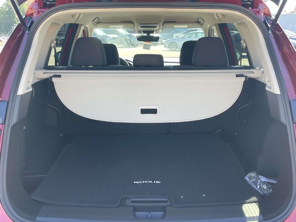 2027 Nissan Rogue SV
