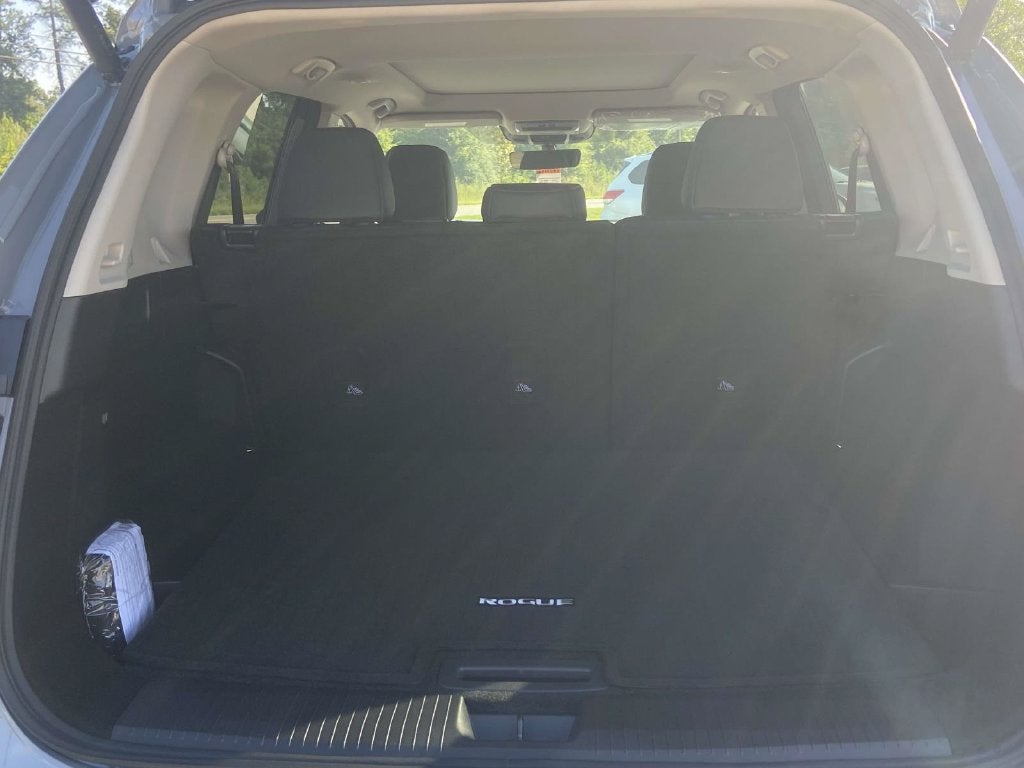2026 Nissan Rogue Dark Armor™