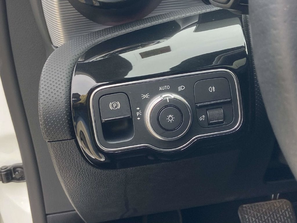 2022 Mercedes-Benz A-Class A 220